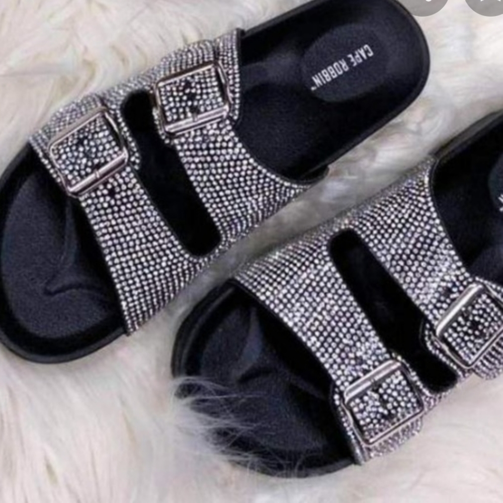 NWT💕Black & Silver💎Rhinestone💎 Sandals 💕